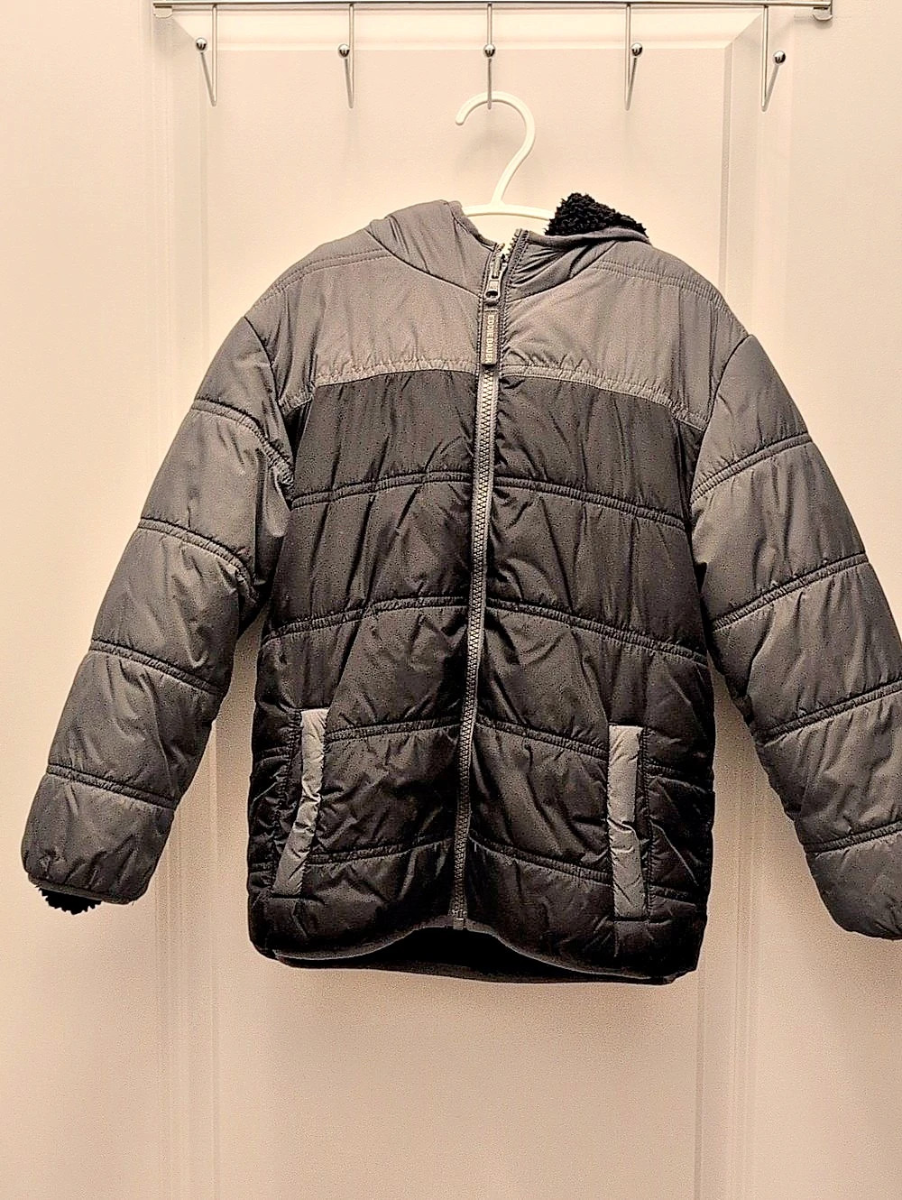Eddie Bauer Boys Black Puffer Jacket